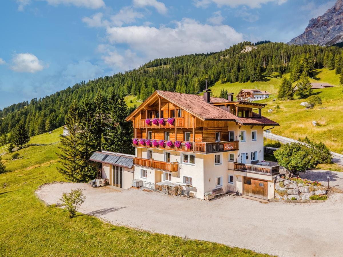 Garni Baita San Cassiano Kültér fotó