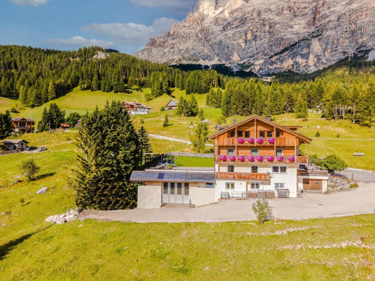 Garni Baita San Cassiano Kültér fotó